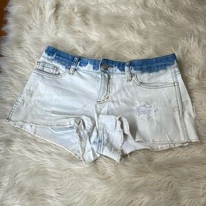 Distressed white denim short Club Monaco